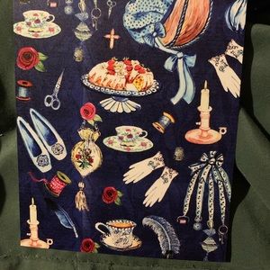 Meet your Posher, Coral Pearls